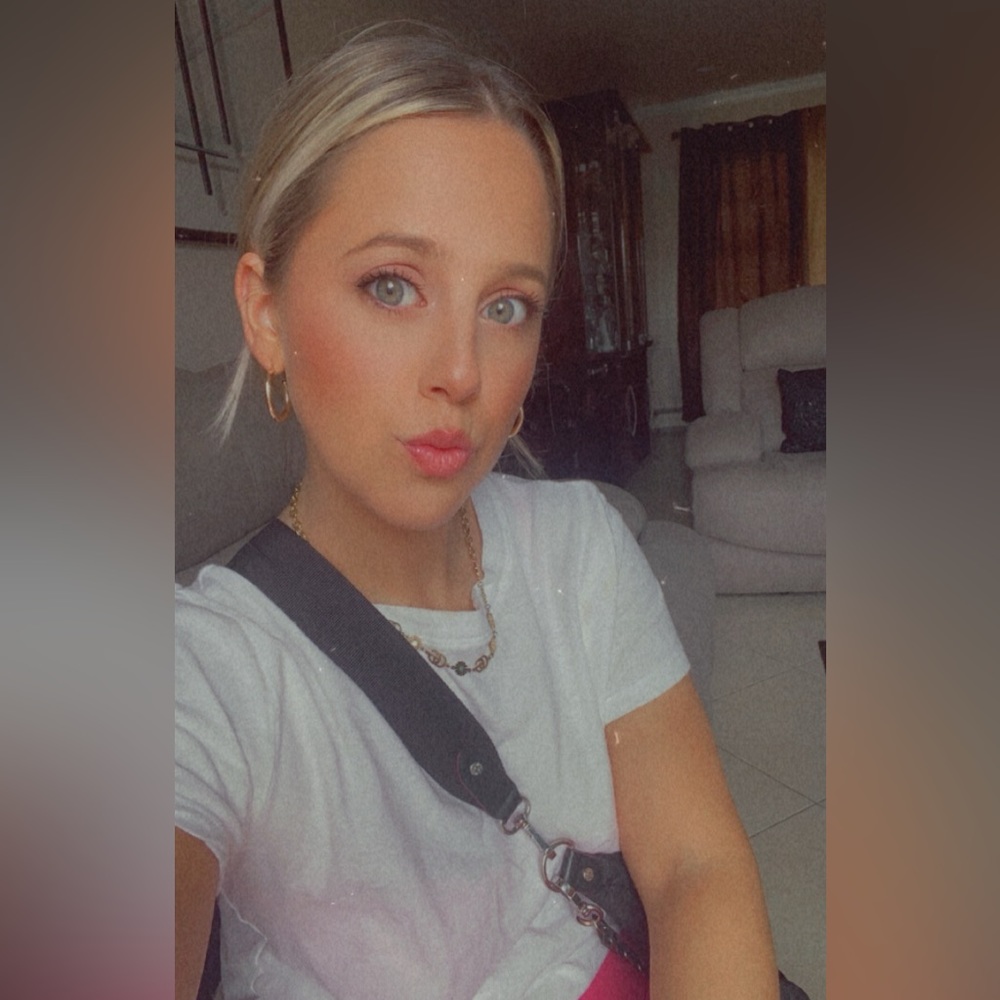 Meet your Posher, Kaitlin